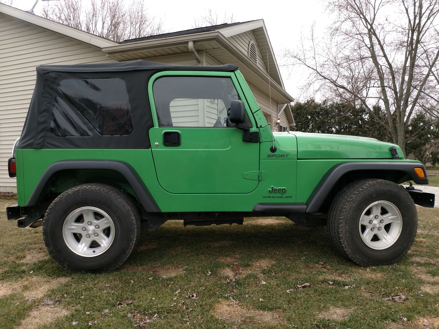 2004 Electric Green Jeep Wrangler Sport Pirate 4x4